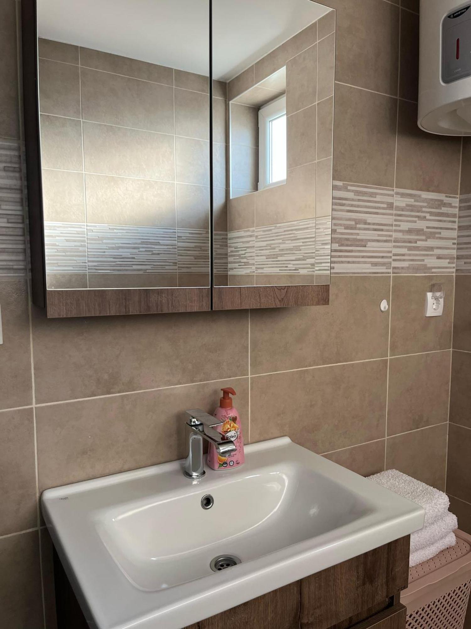 Surcin Apartment Ledine Екстер'єр фото