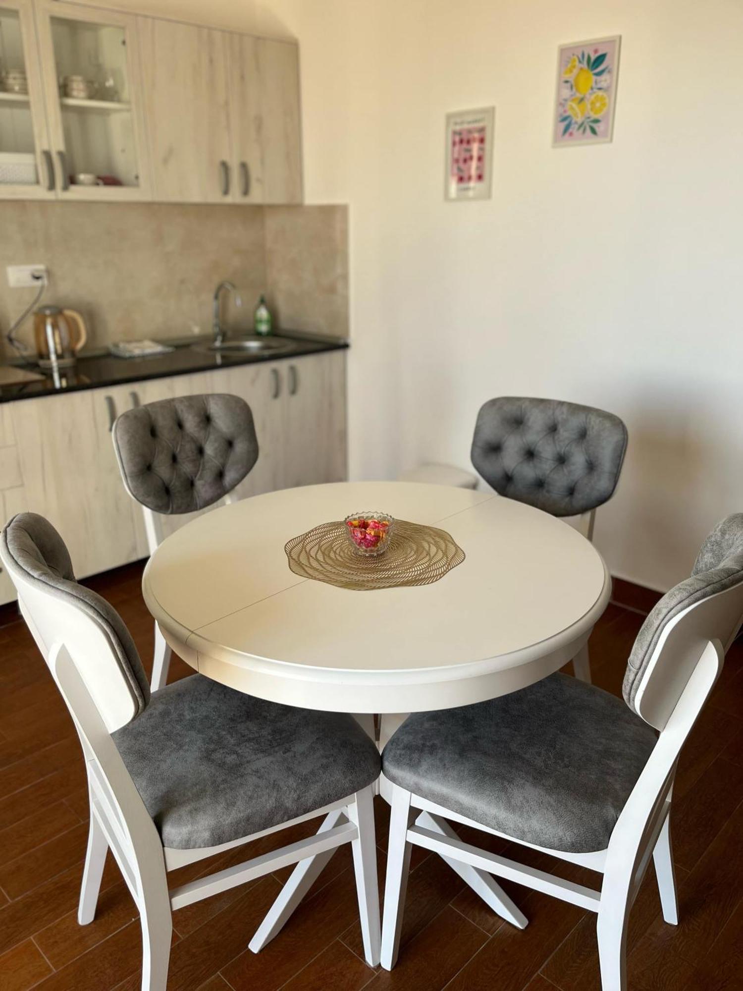 Surcin Apartment Ledine Екстер'єр фото